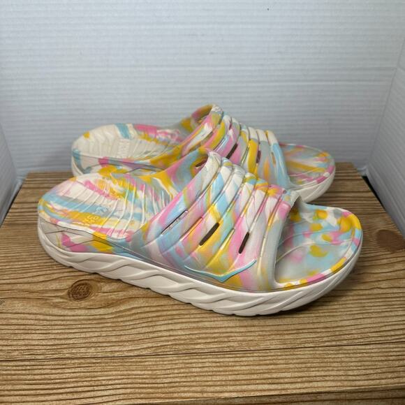 Hoka One One x Free People Ora Recovery Slide Luna Marbled Sandals Mens 10 main image 5